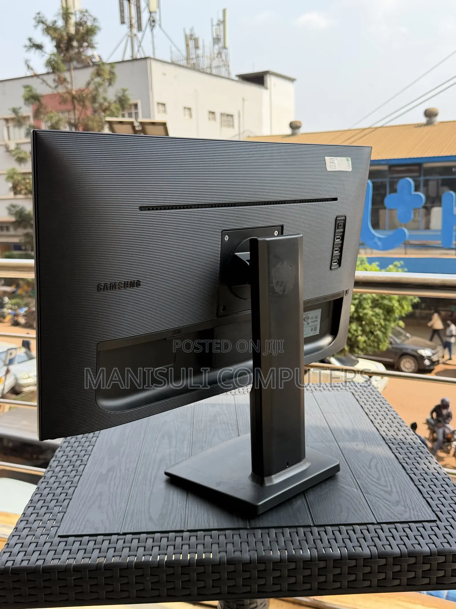 Samsung 27 Inch Screen