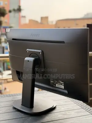 IPs Monitor Philips Type C and HDMI
