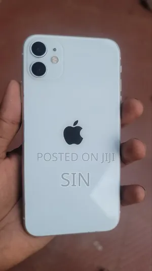 Apple iPhone 11 64 GB White