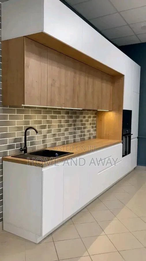 Kitchen Cabinets/Block Kitchen Cabinets in Any Colour From 6,000,000/-