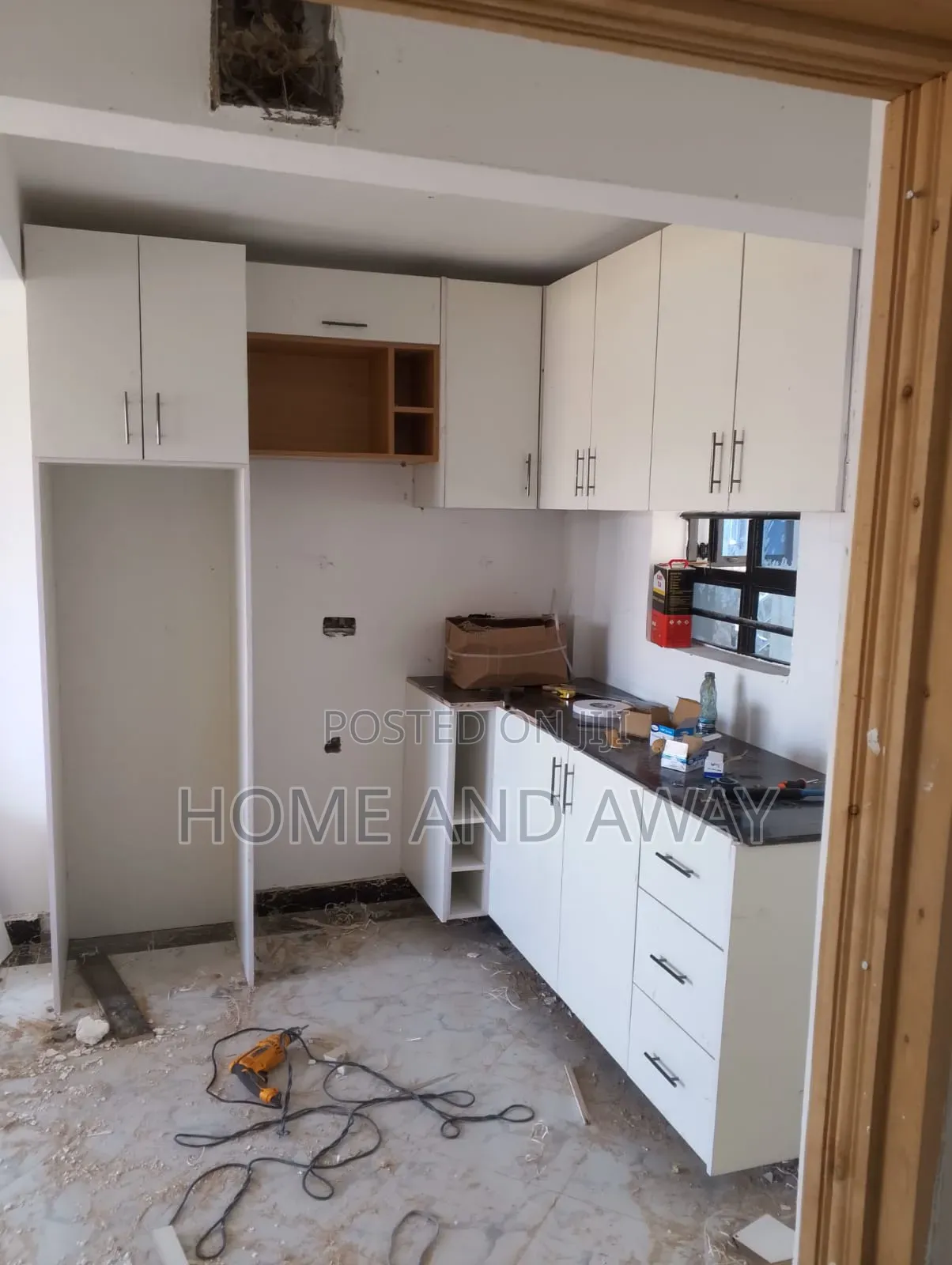 Kitchen Cabinets/Pure White Mat Kitchen Cabinets 950,000/- Per Meter