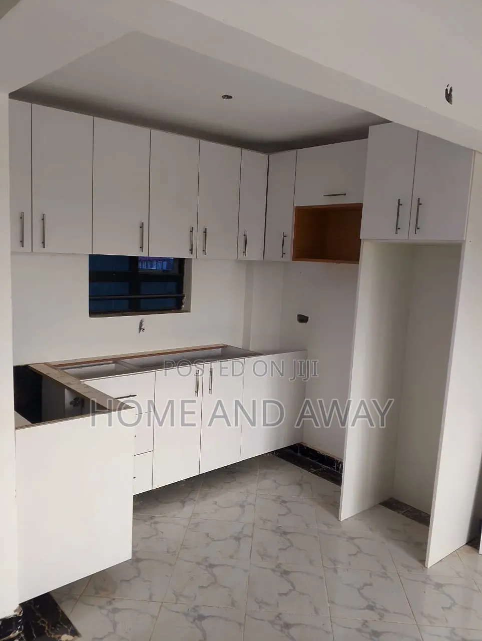 Kitchen Cabinets/Pure White Mat Kitchen Cabinets 950,000/- Per Meter