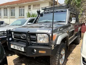 Toyota Land Cruiser 79 Series 2017 Gray