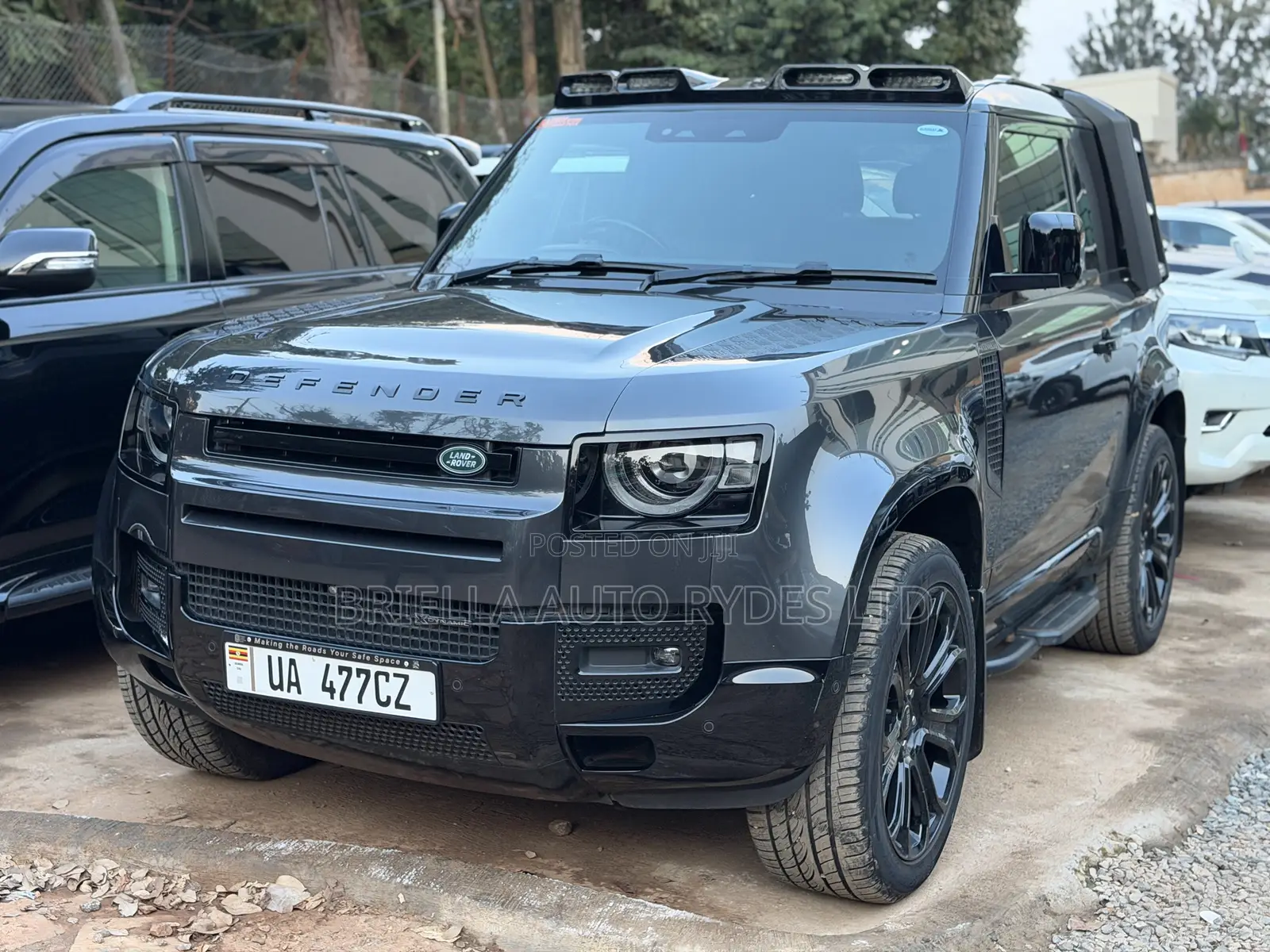 Land Rover Defender 2024 Black