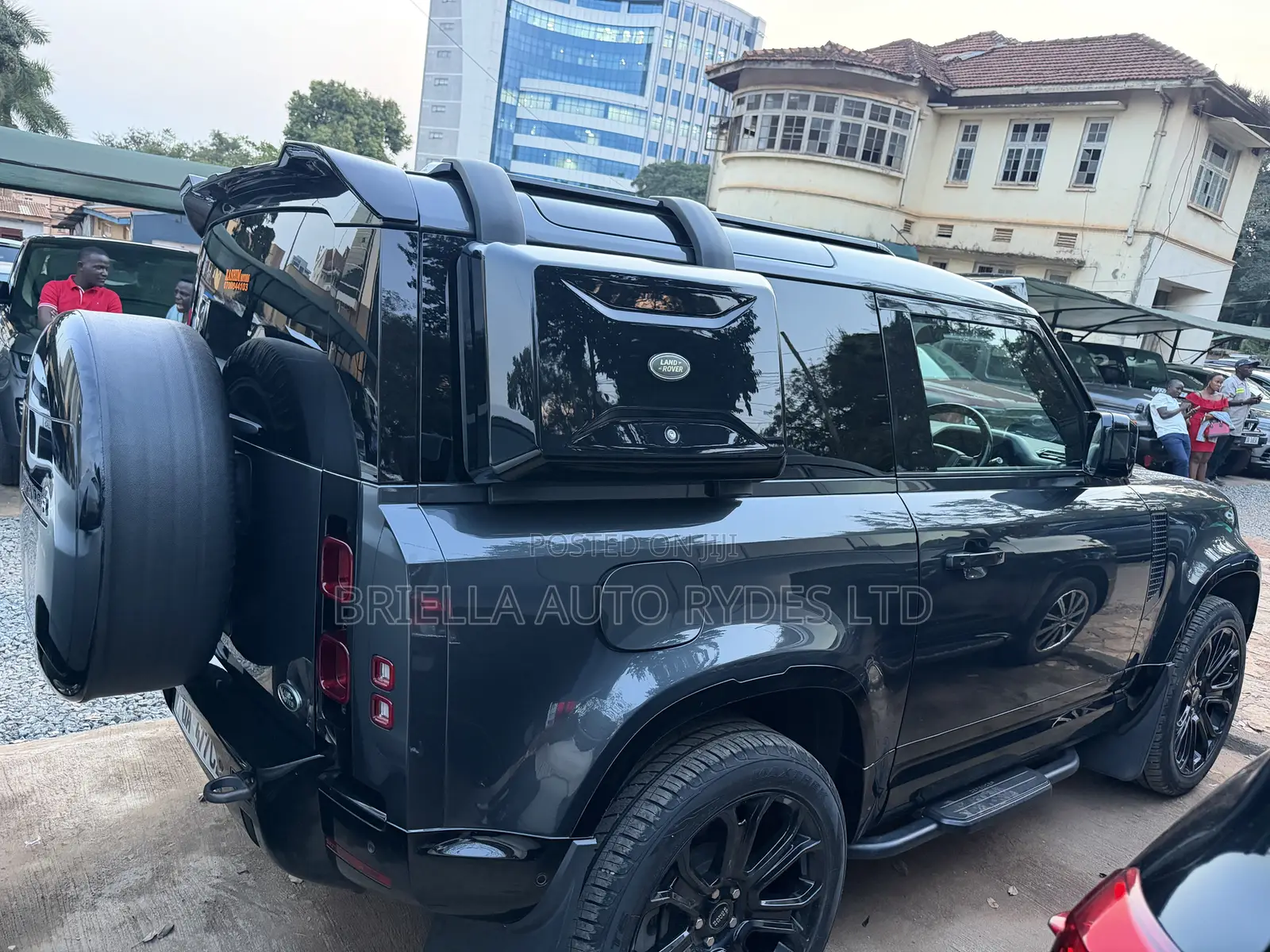 Land Rover Defender 2024 Black