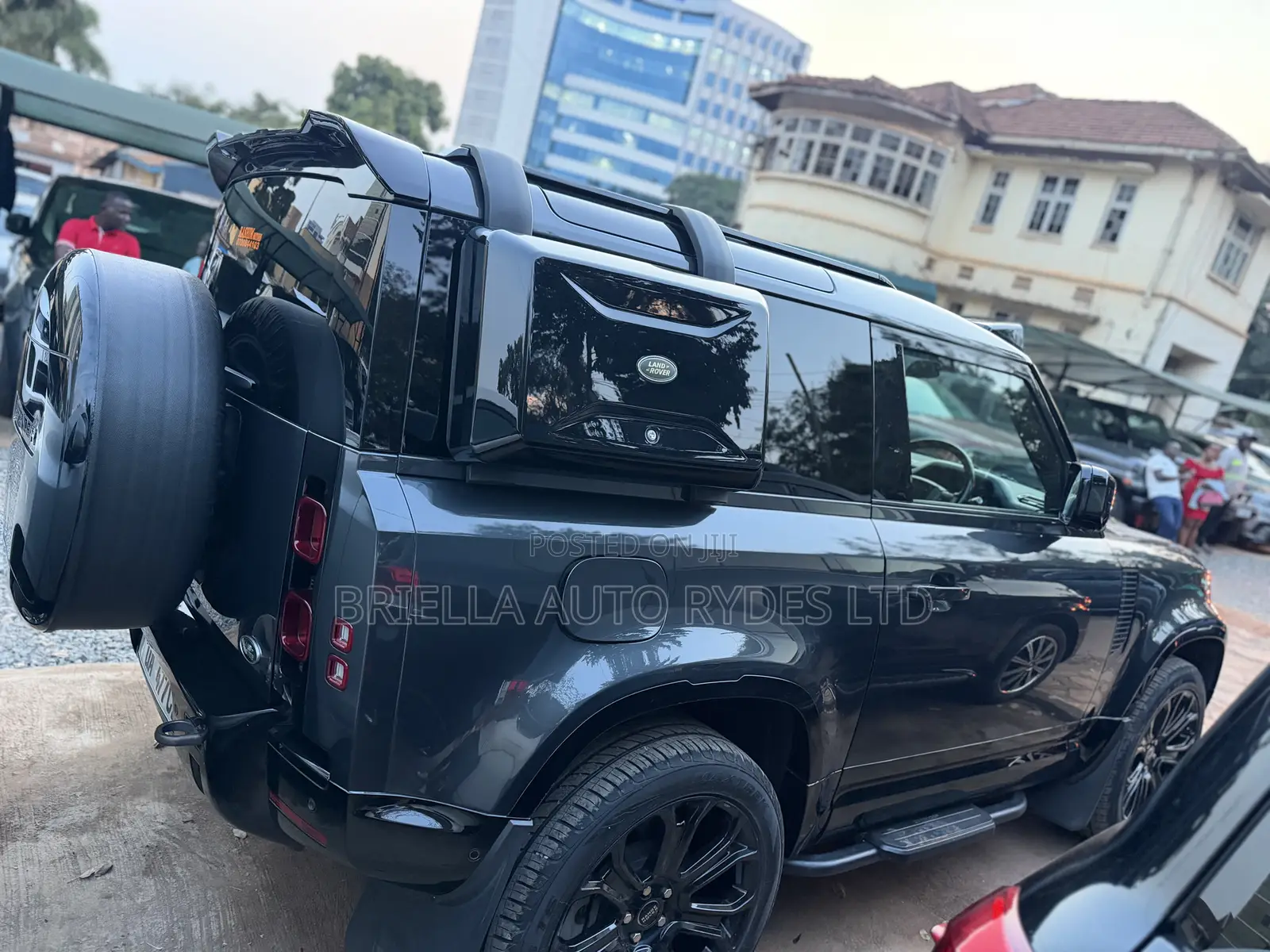 Land Rover Defender 2024 Black