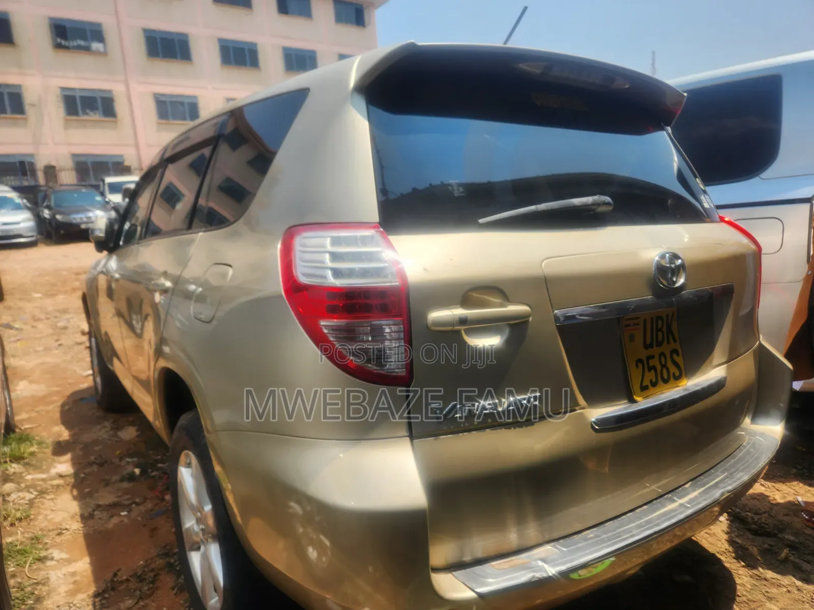 Toyota Vanguard 2009 Gold