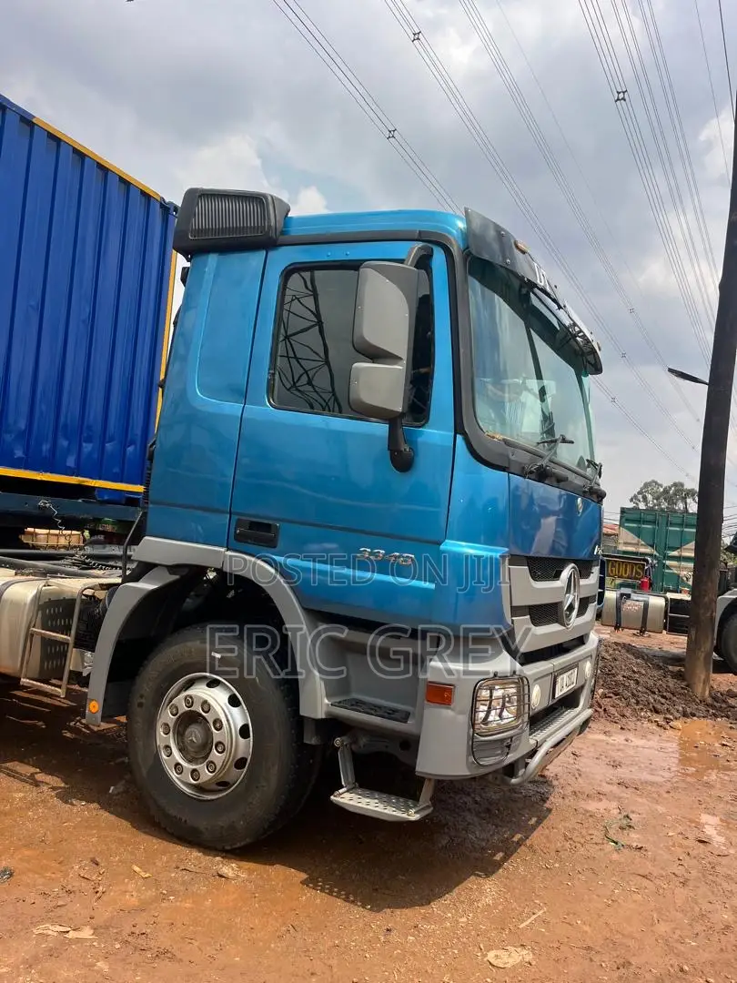 Long-Distance Freight Cargo Logistics