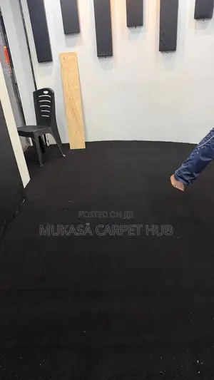 Black Woolen Area Carpet – Stylish Long Last