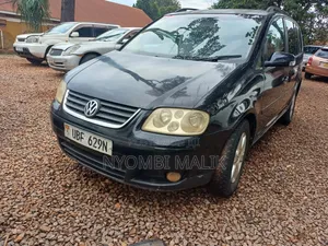 Volkswagen Touran 2006 Black
