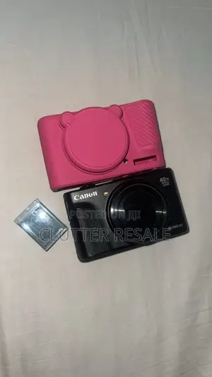 Canon Digital Camera Similar to the G7 Mark Ii