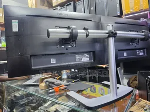Dual Arm Set Up 27inch Monitors X 2