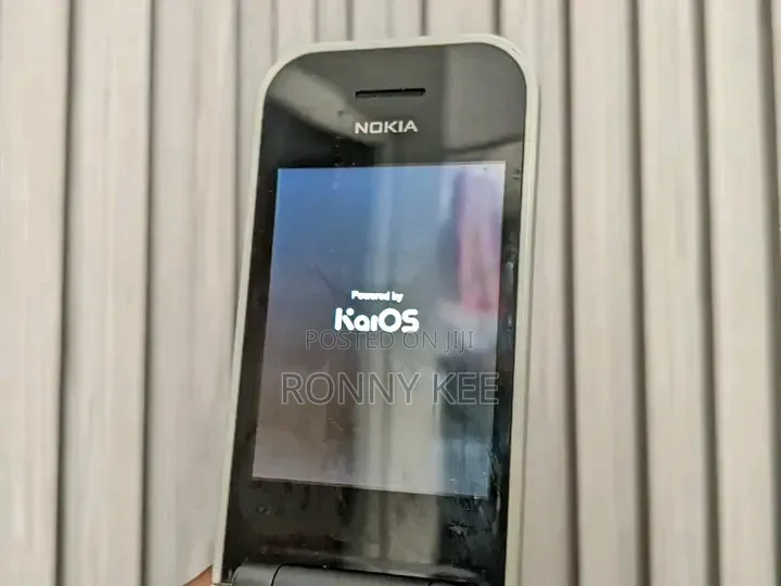 New Nokia 2720 Flip 512 GB White