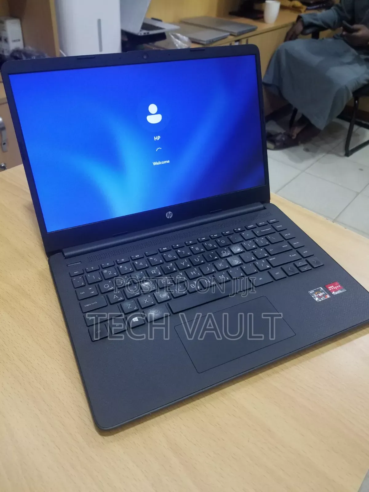 New Laptop HP 14S 8GB AMD Ryzen SSD 256GB