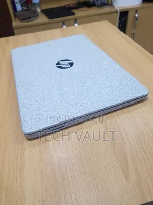 Laptop HP 14S 8GB AMD Ryzen 5 SSD 256GB