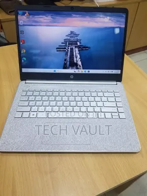 Laptop HP 14S 8GB AMD Ryzen 5 SSD 256GB