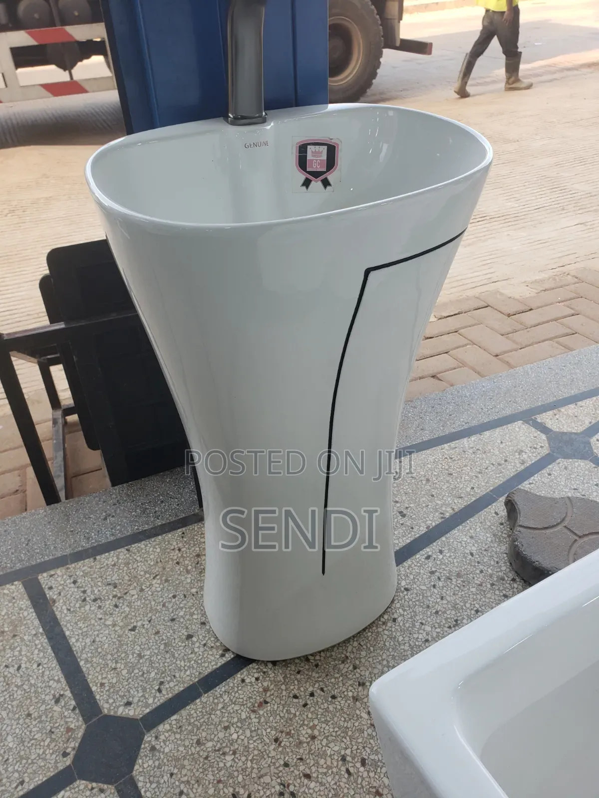 One Piece Pedestal Sink