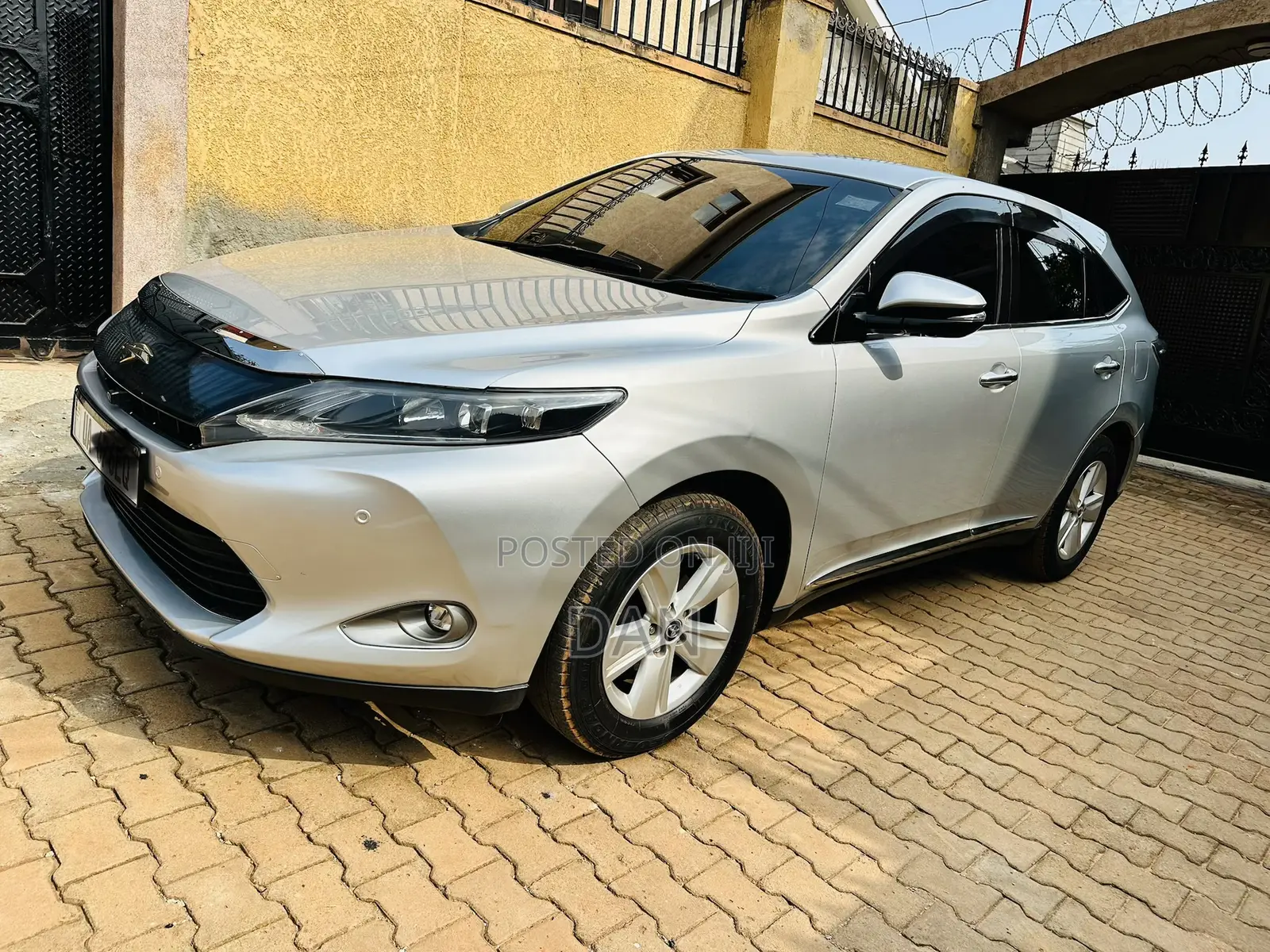 Toyota Harrier 2.0 2014 Silver