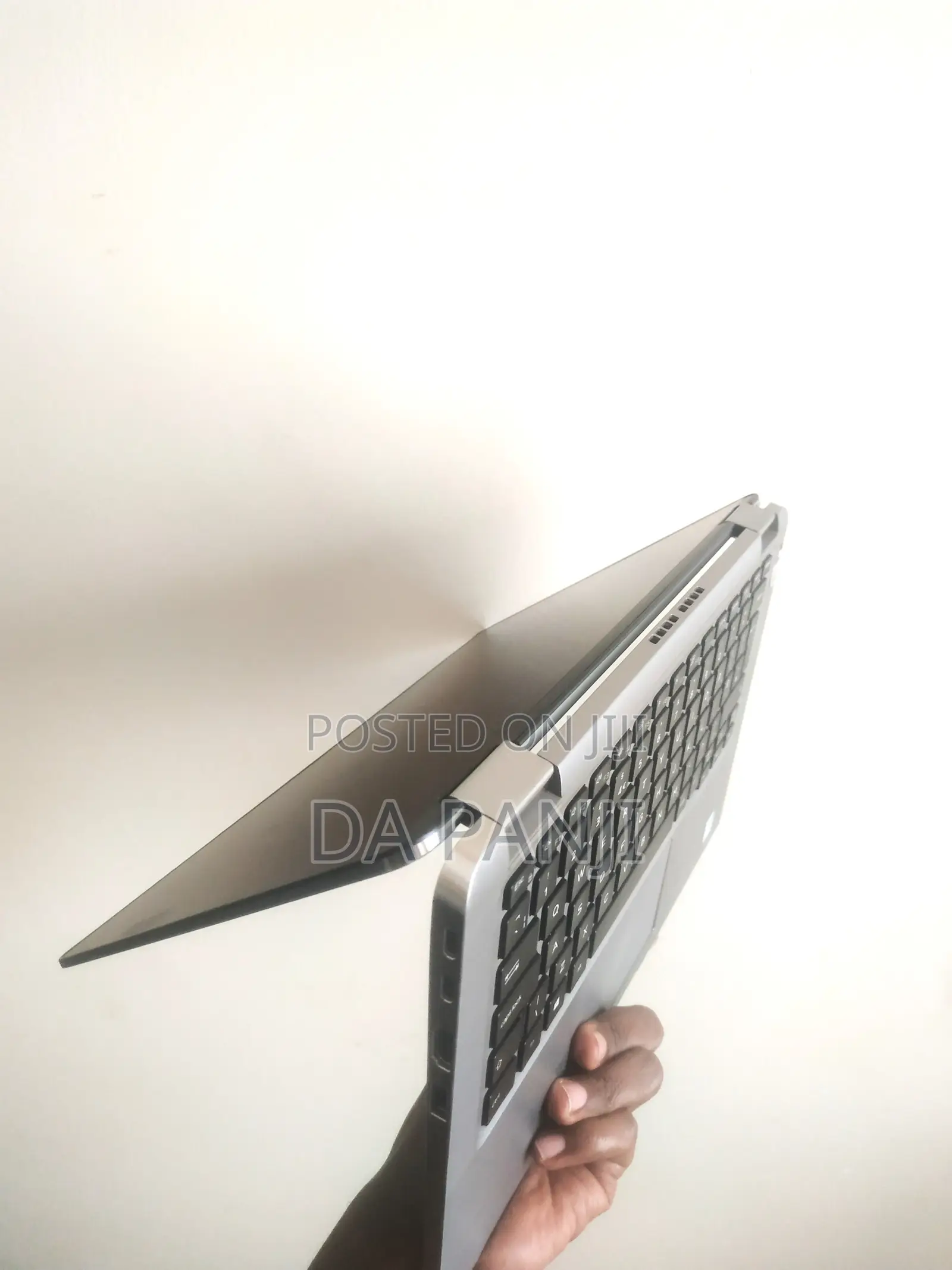 Laptop Dell Latitude 7400 2-in-1 8GB Intel Core i7 SSD 500GB