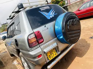 Toyota RAV4 Automatic 2000 Silver