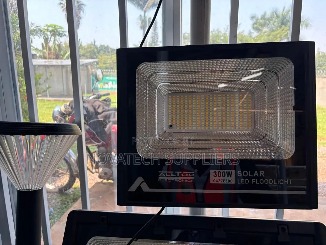 ALLTOP 300W High Illumination Solar Flood Light |Rechargable