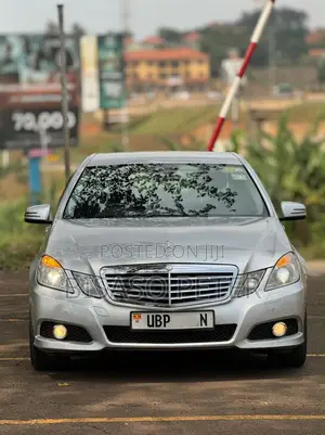 Mercedes-Benz E300 2010 Silver
