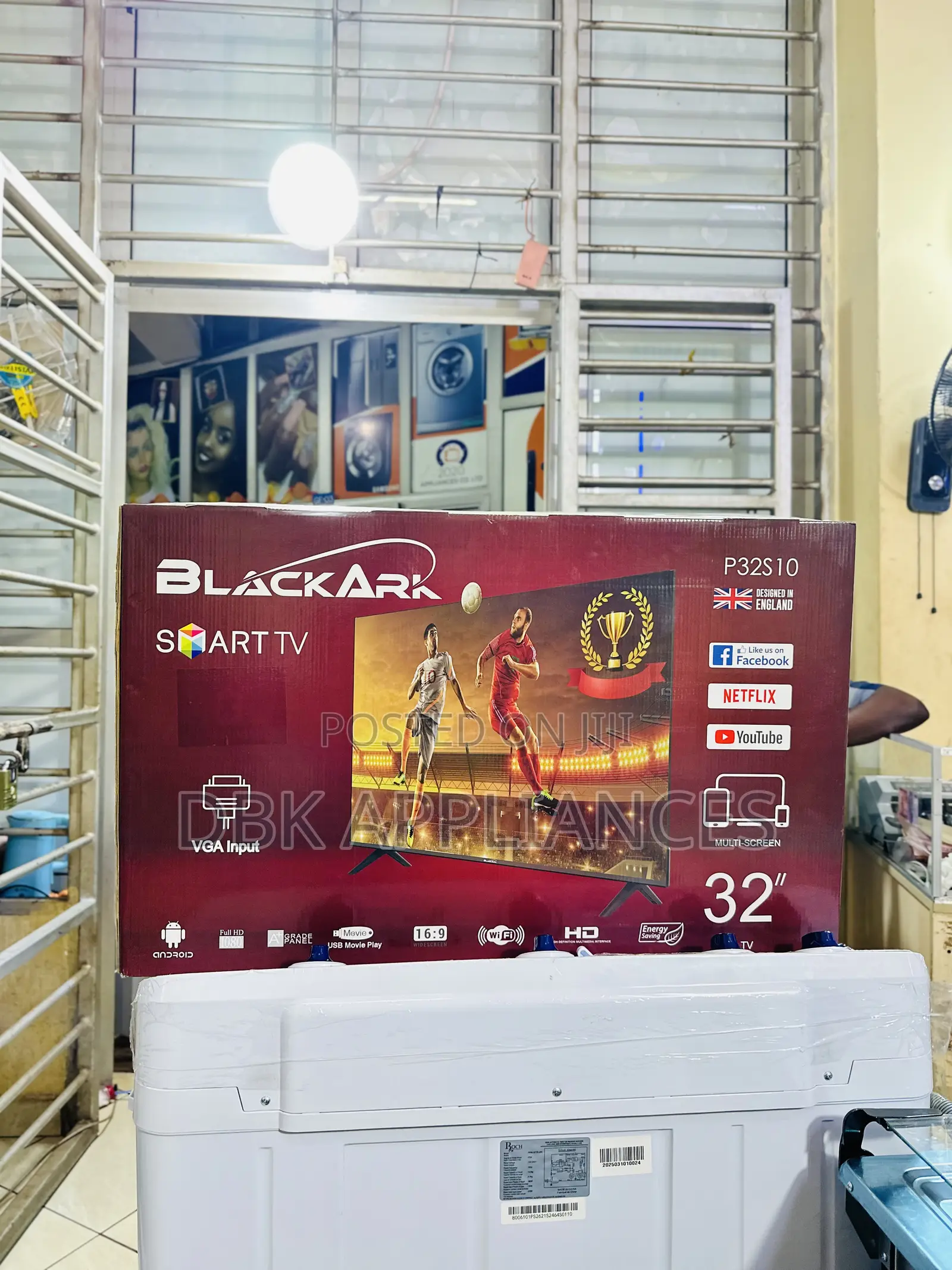 Black Ark 32inch Smart at Affordable Price