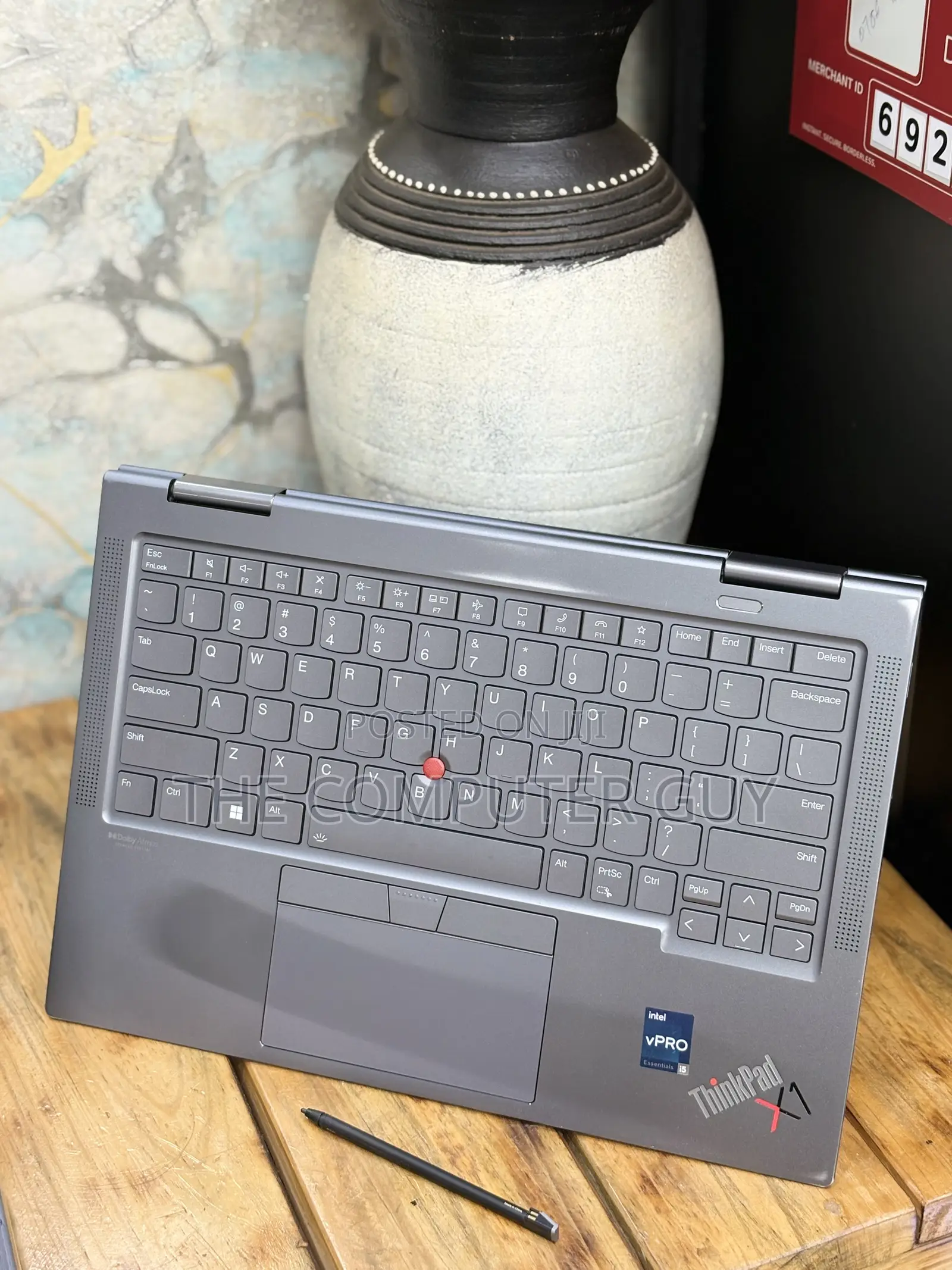 New Laptop Lenovo ThinkPad X1 Yoga 16GB Intel Core i7 SSD 512GB