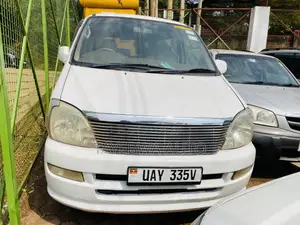 Toyota Regius 1998