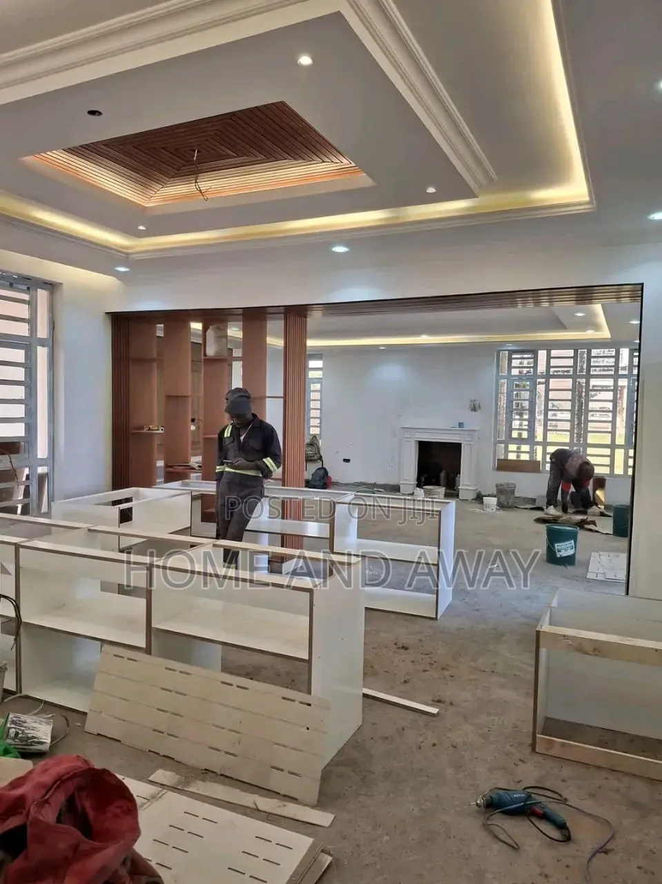 Kitchen/Modern County Kitchen Cabinets 1,100,000/- Per Running Meter
