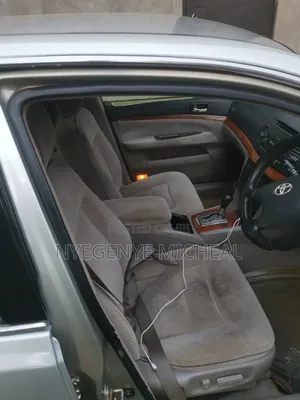 Toyota Mark II 2003 Silver