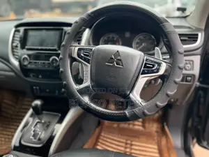 Mitsubishi L200 2017 Black