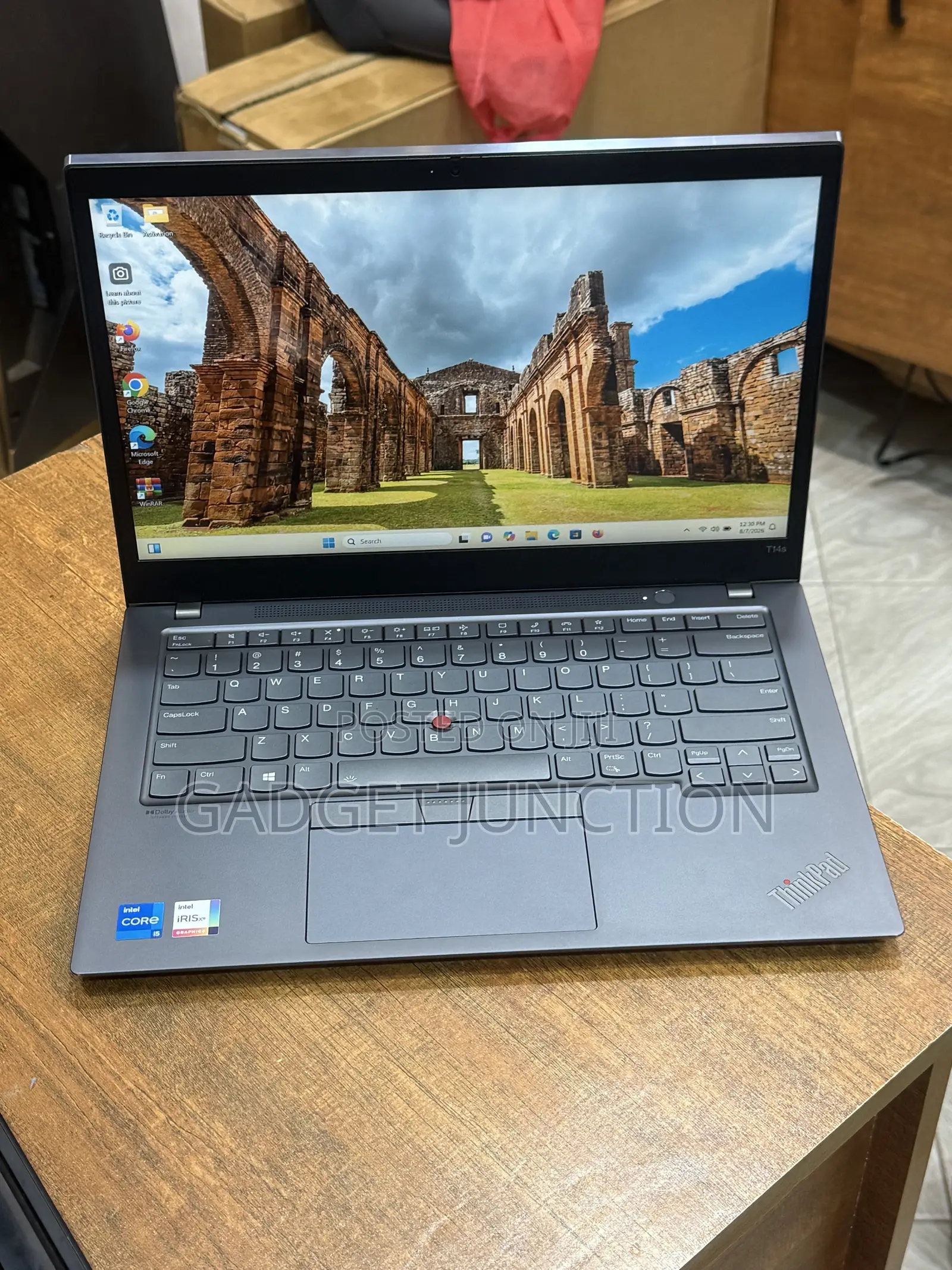 New Laptop Lenovo ThinkPad T14 8GB Intel Core i5 SSD 256GB