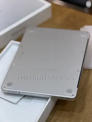 New Laptop Apple MacBook Neo 2026 8GB SSD 256GB