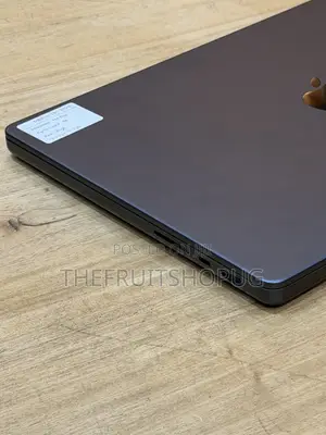 Laptop Apple MacBook Pro 2024 M4 Pro 24GB Apple M4 Pro SSD 512GB
