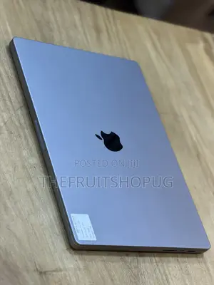 Laptop Apple MacBook Pro 2021 M1 Max 64GB Apple M1 Max SSD 1T