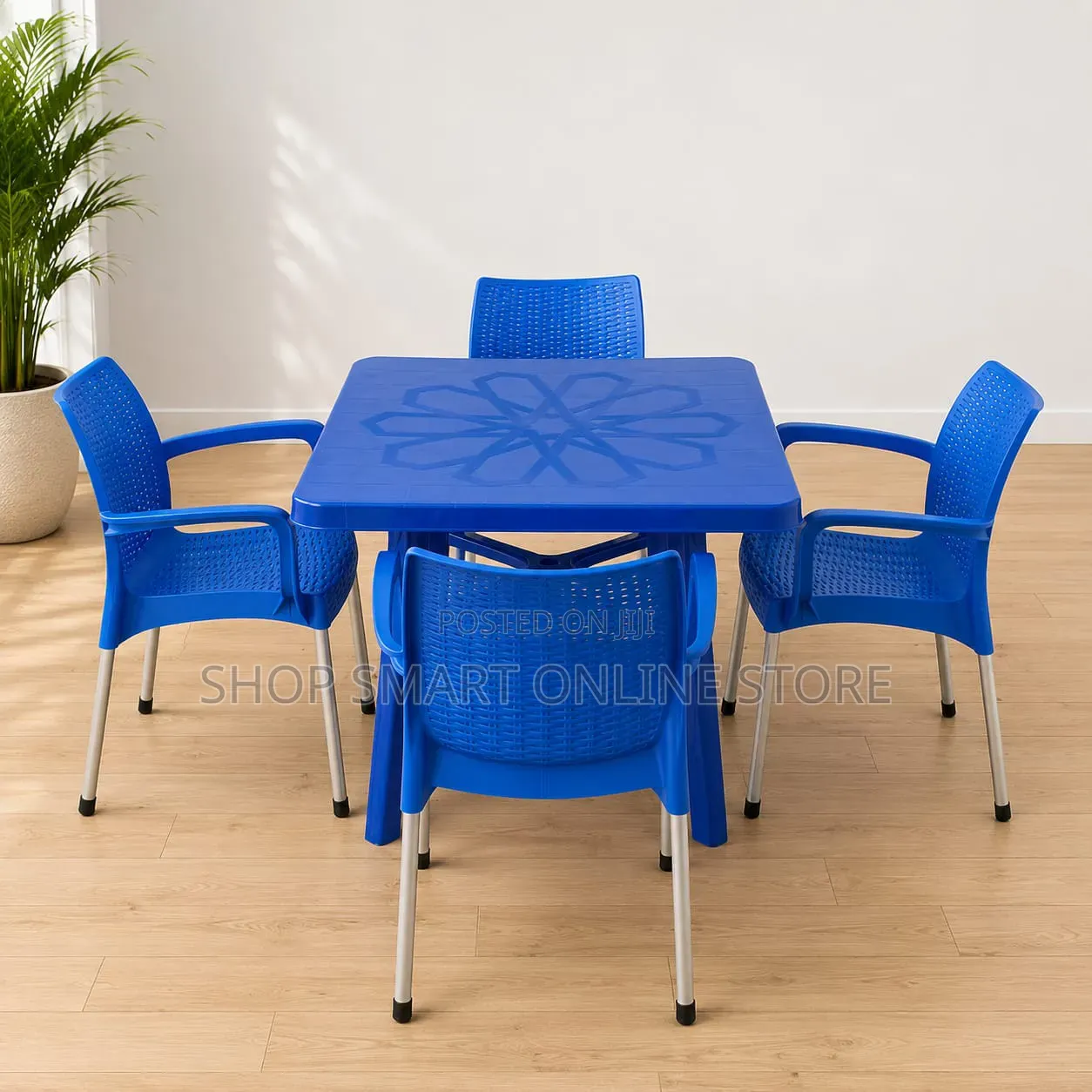 Plastic Table and Chairs Plastic Table and Chairs Bars Hotels Garden