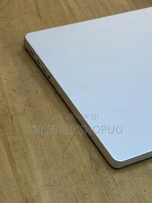 Laptop Apple MacBook Pro 2023 M3 8GB Apple M3 SSD 512GB