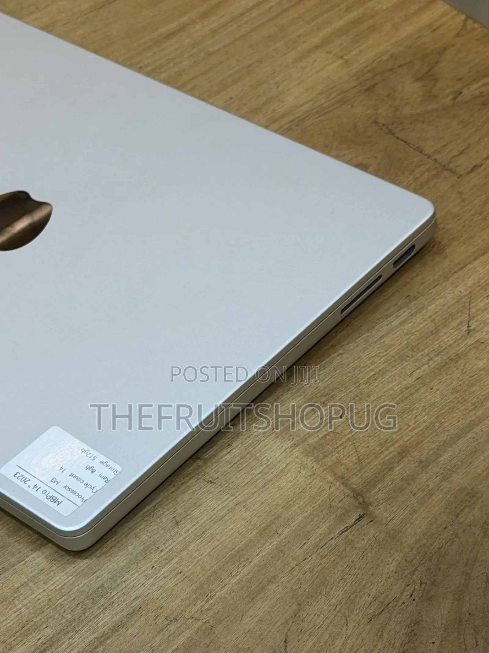 Laptop Apple MacBook Pro 2023 M3 8GB Apple M3 SSD 512GB
