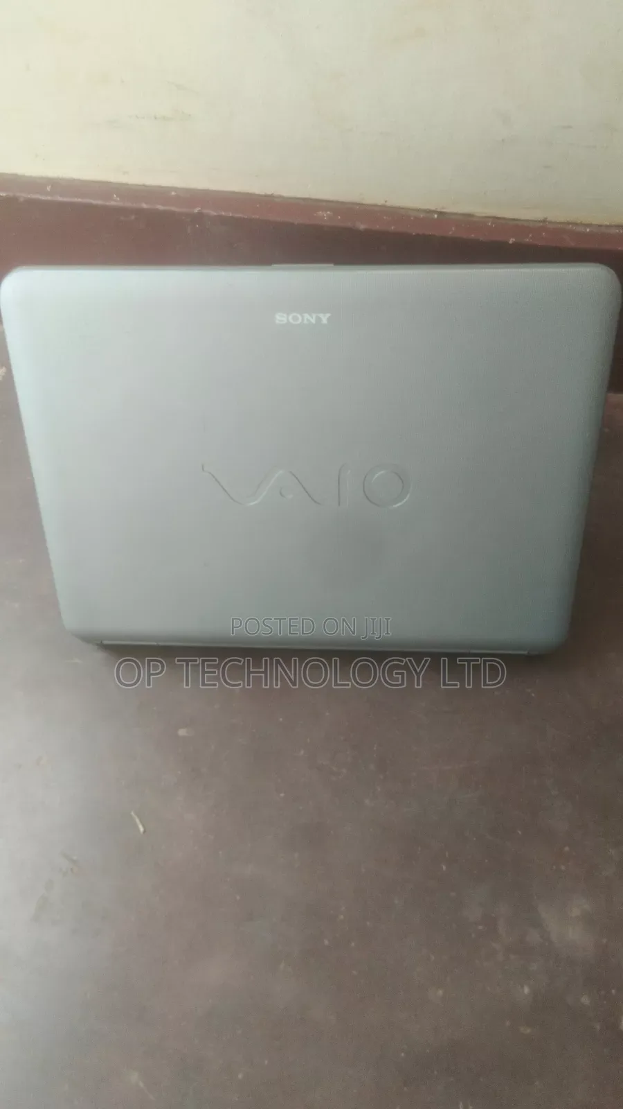 Laptop Sony VAIO E15 SVE1512K1EB 2GB Intel Core 2 Duo HDD 128GB