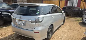 Toyota Wish 2015 Silver