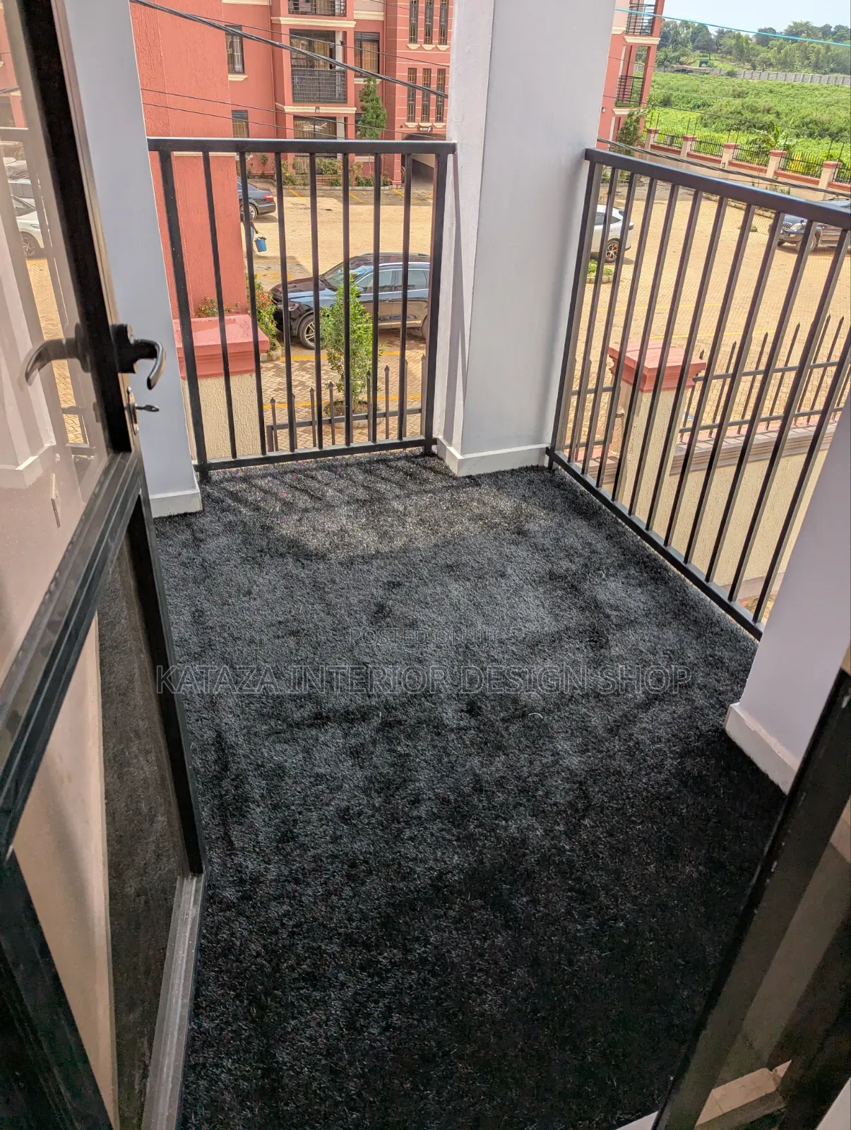 Good View Balcony Black Grass Carpet