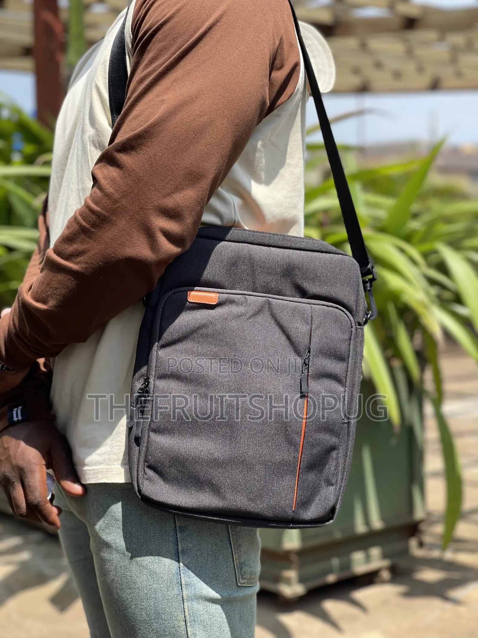 13” Laptop Shoulder Bag