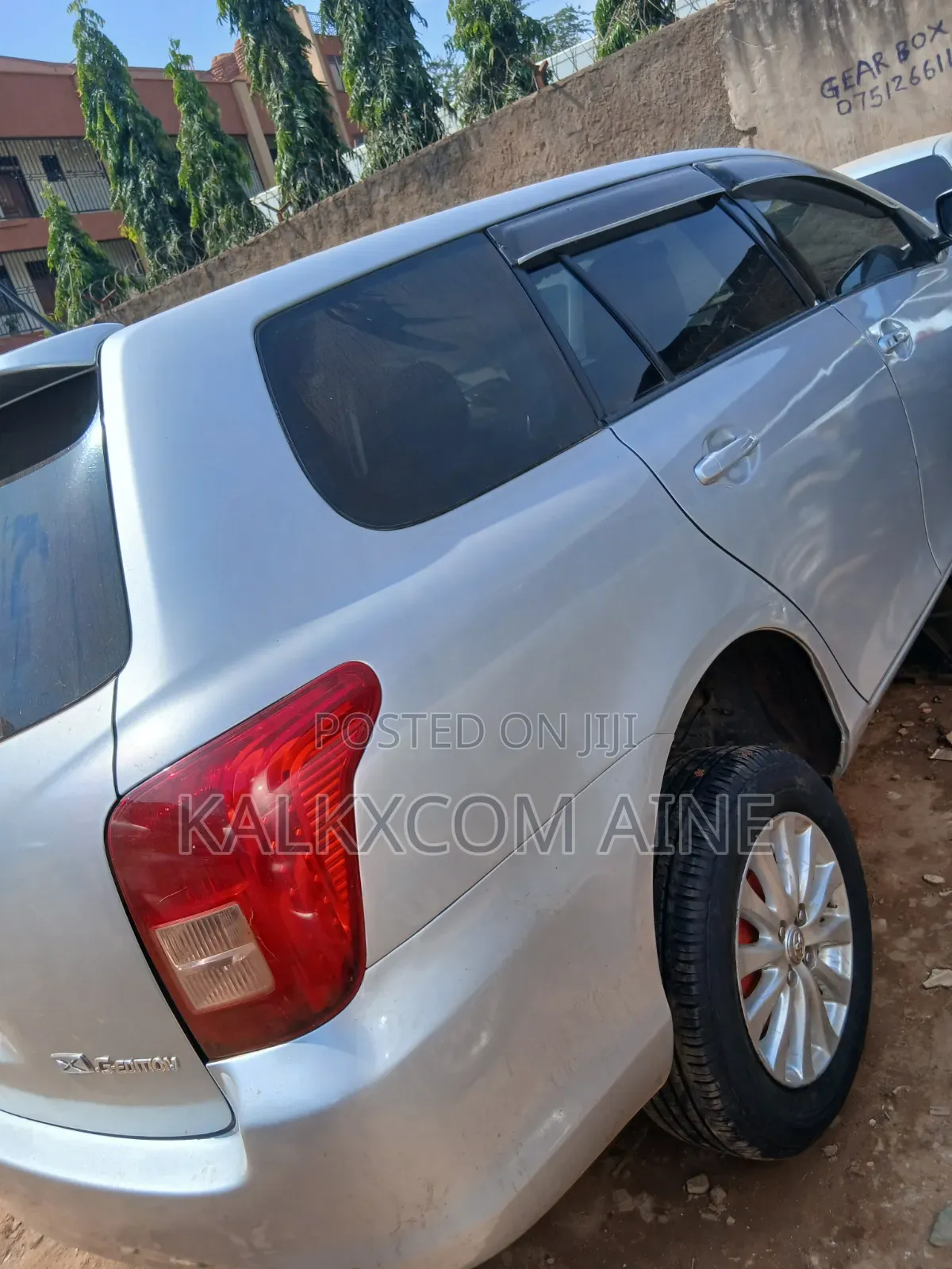 Toyota Corolla Fielder 2009 Silver