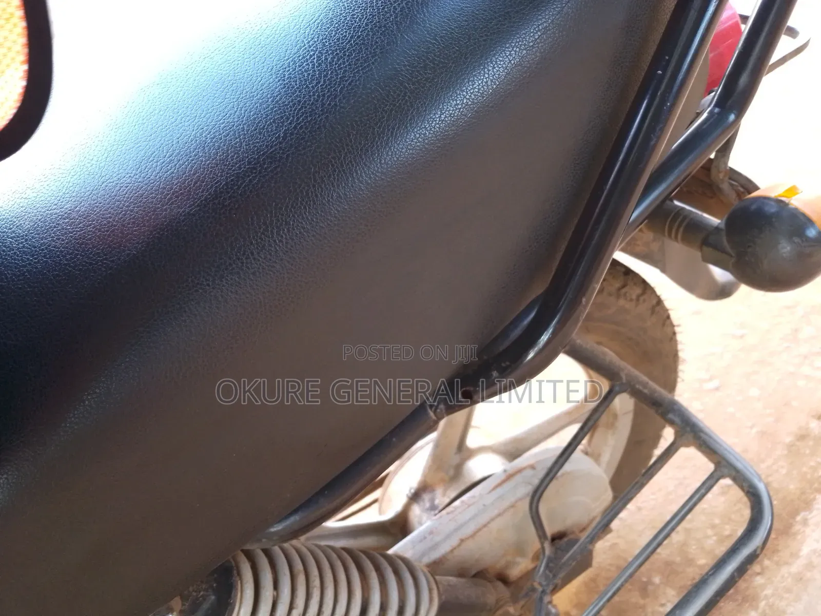 TVS HLX 125 2019 Red