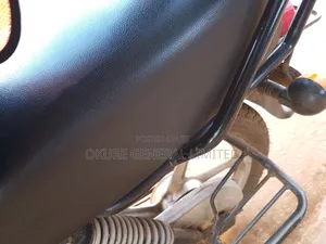 TVS HLX 125 2019 Red
