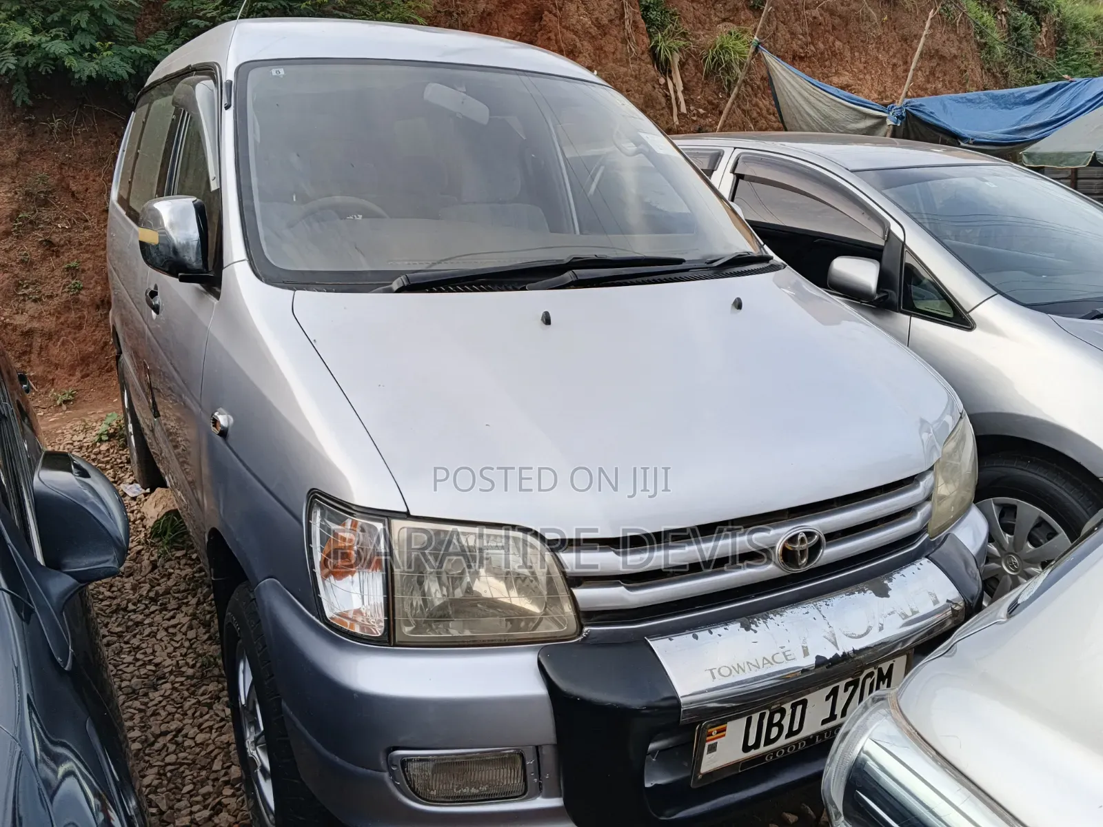 Toyota Noah 2001 Silver