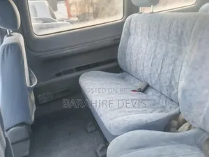 Toyota Noah 2001 Silver