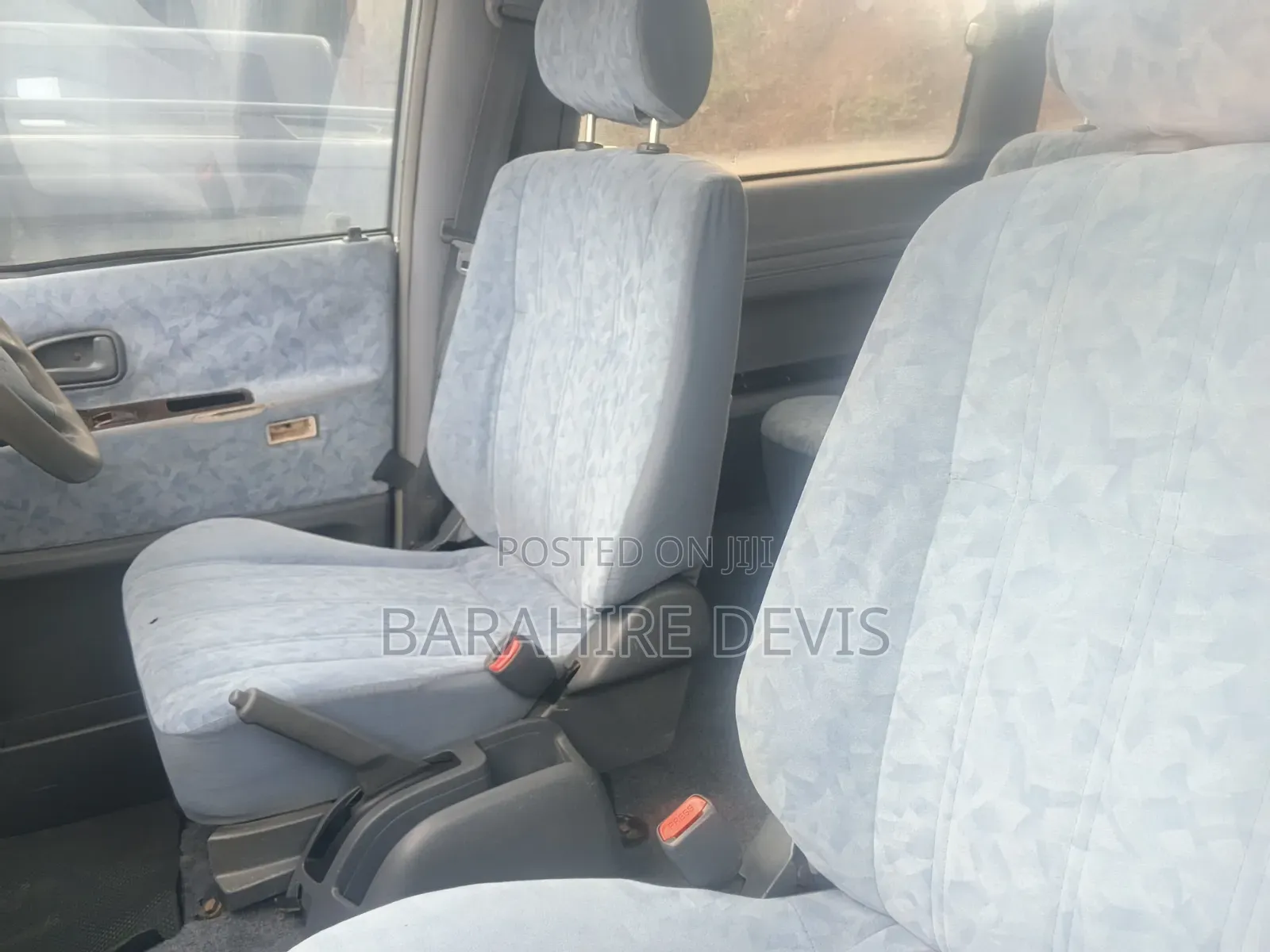 Toyota Noah 2001 Silver