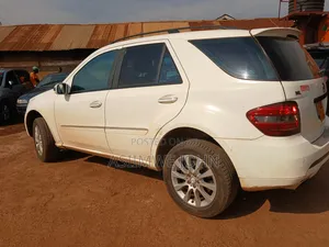Mercedes-Benz M Class 2009 White